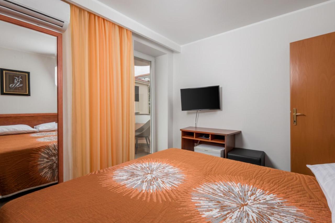 Guest House Ana Baska  Ngoại thất bức ảnh